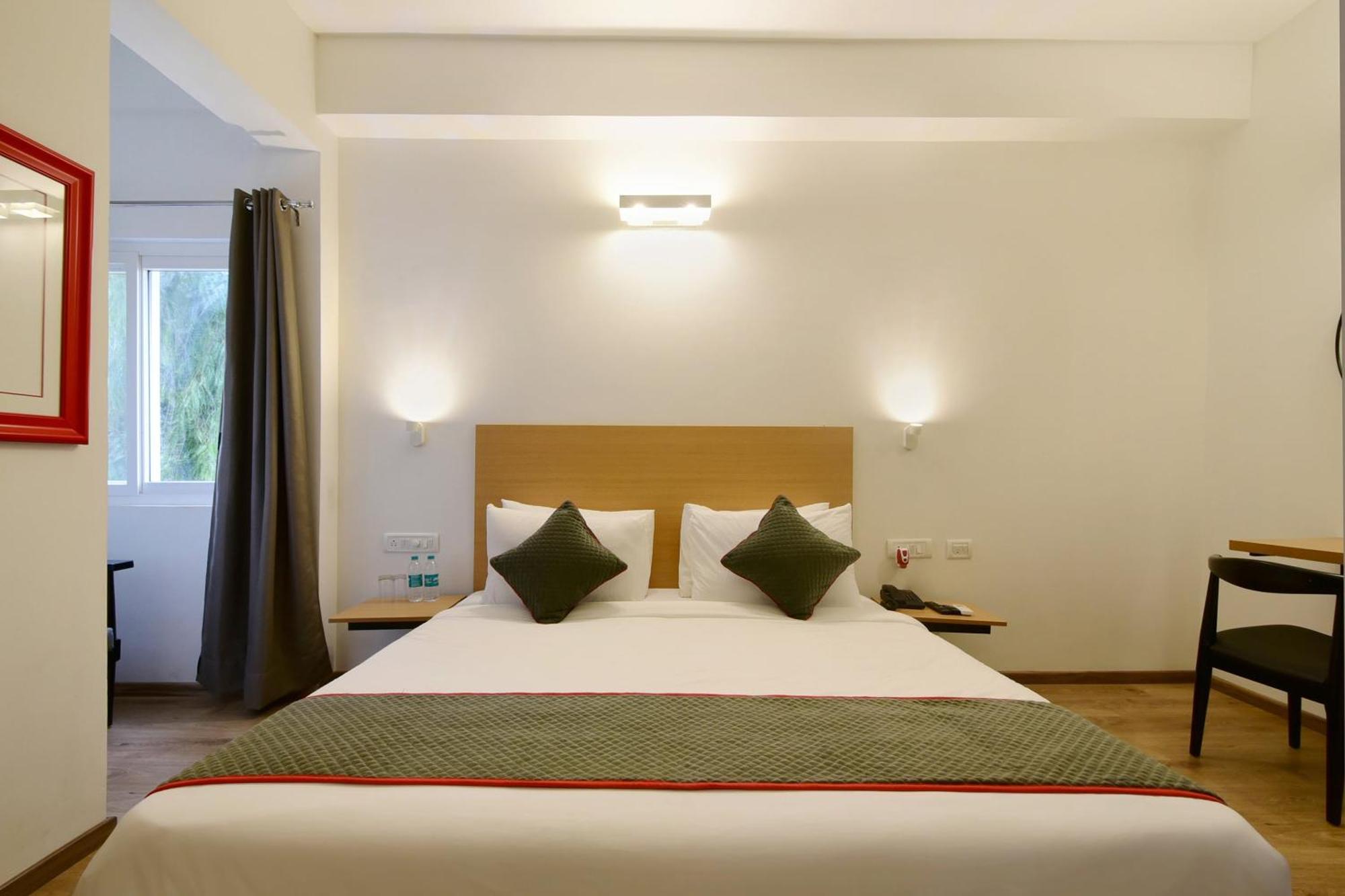 Hotel Townhouse Airport Road Yelahanka Exterior foto