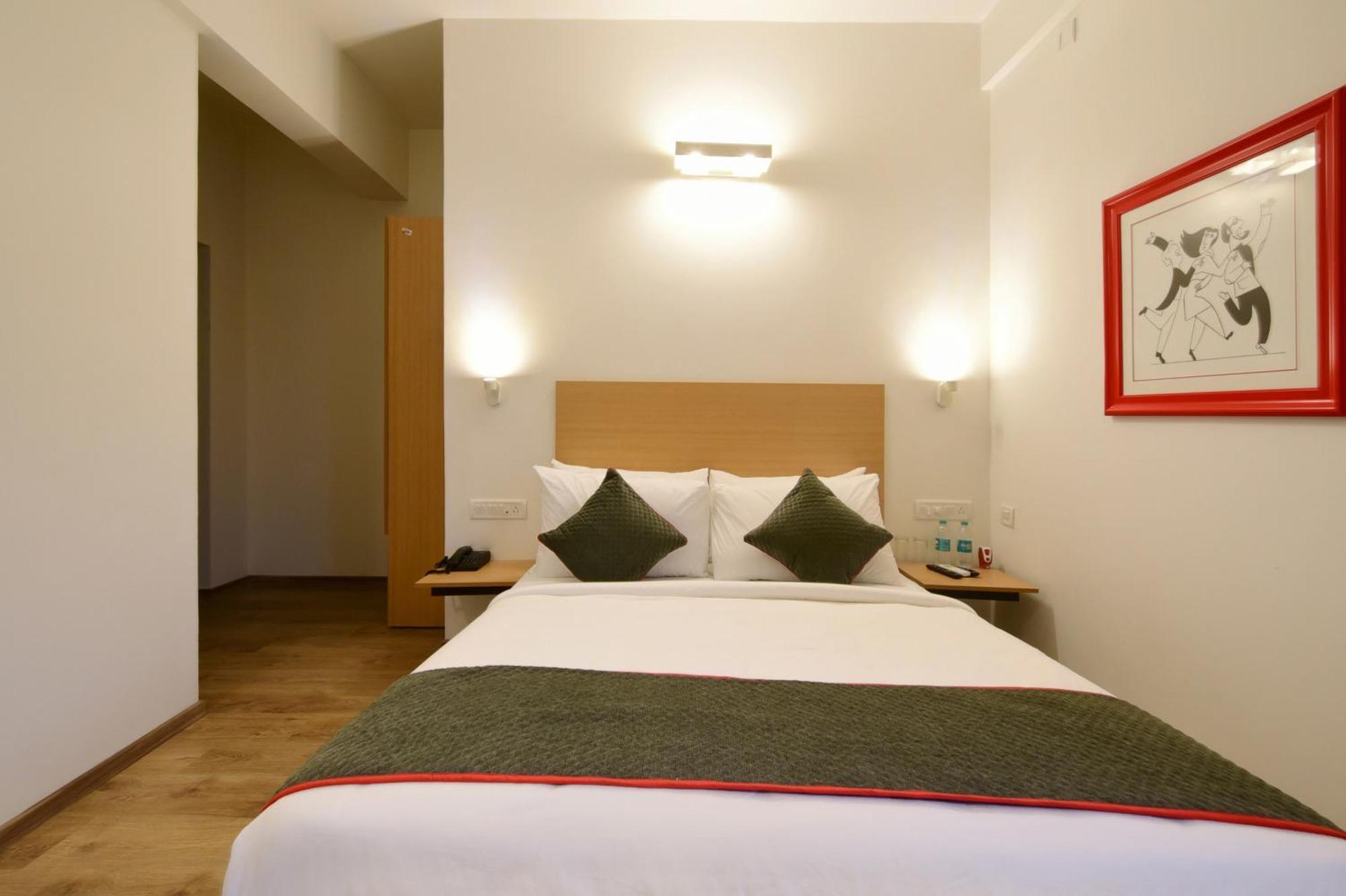 Hotel Townhouse Airport Road Yelahanka Exterior foto